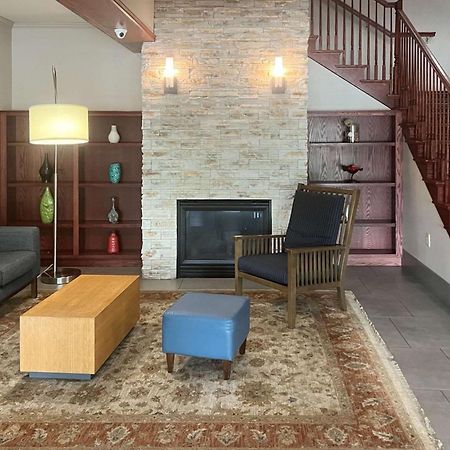 Vadnais Heights Comfort Inn & Suites St Paul Northeast מראה חיצוני תמונה