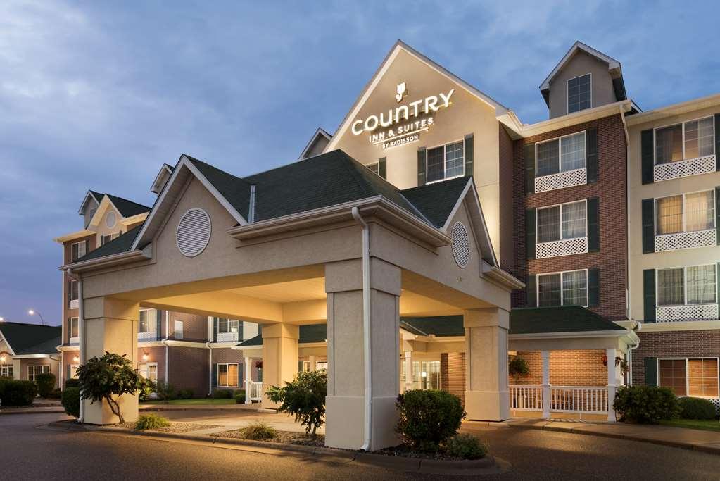 Vadnais Heights Comfort Inn & Suites St Paul Northeast מראה חיצוני תמונה