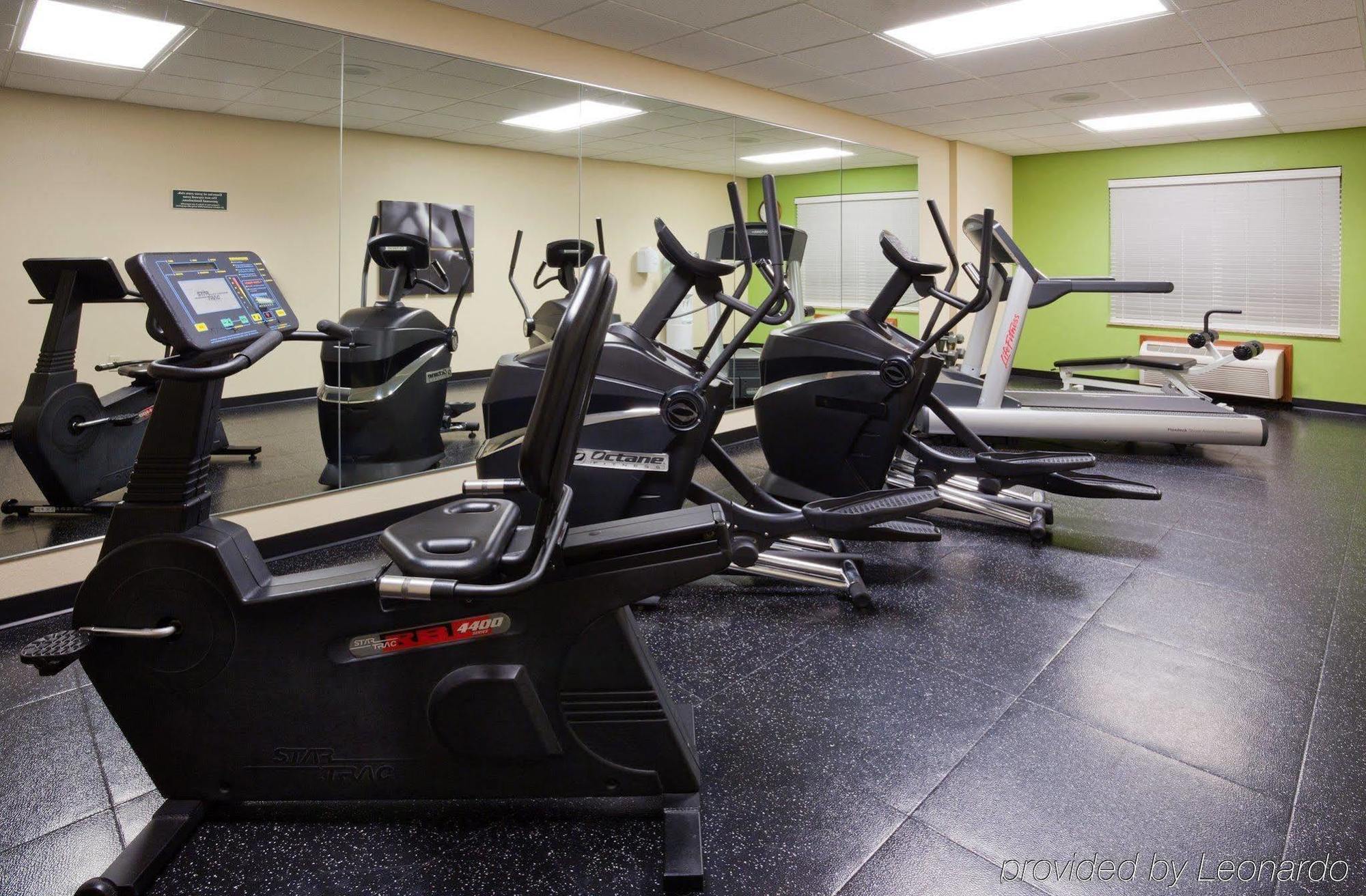 Vadnais Heights Comfort Inn & Suites St Paul Northeast מראה חיצוני תמונה